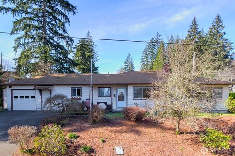 Photo of 703 S 15th Street, Shelton, WA 98584 (MLS # 2486998)