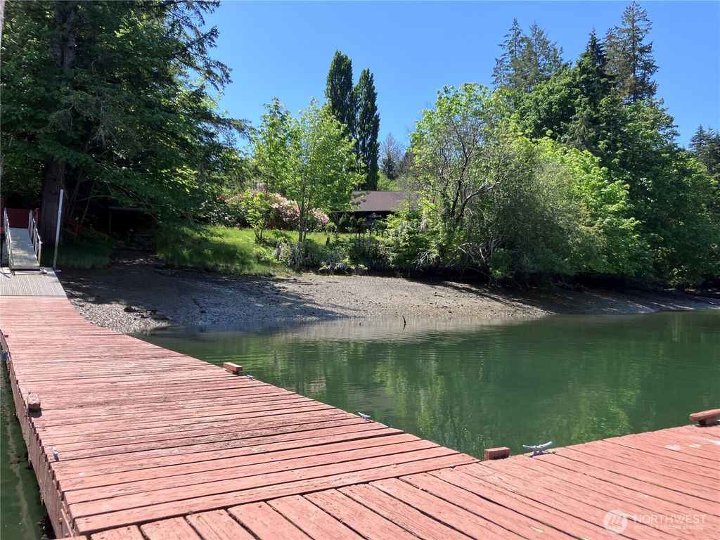 Photo of 4293 E Pickering Road, Shelton, WA 98584 (MLS # 2552474)
