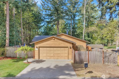 Photo of 24229 26th Place S, Des Moines, WA 98198 (MLS # 2505944)