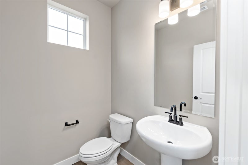 6169 NW Bruggman Loop