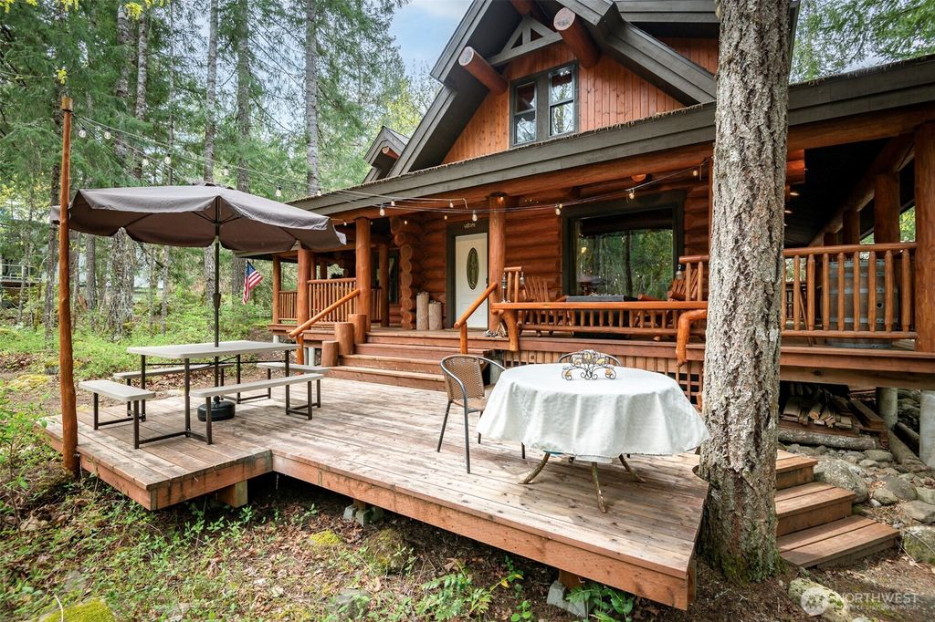 Photo of 107 Goat Rocks Drive Dr, Packwood, WA 98361 (MLS # 2510835)