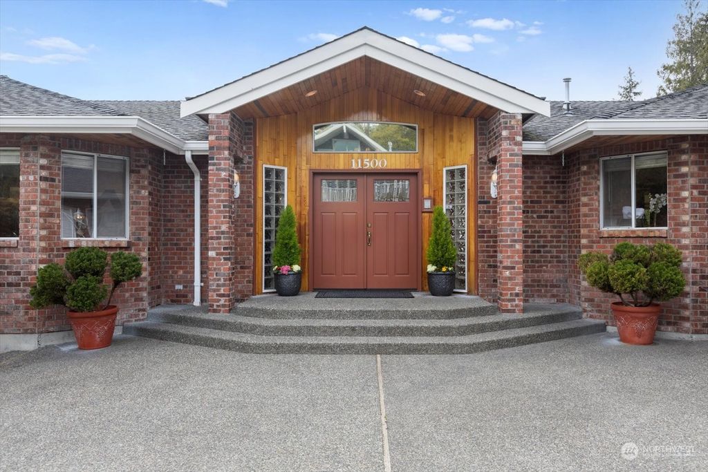 Photo of 11500 Quail Lane, Woodway, WA 98020 (MLS # 2220910)