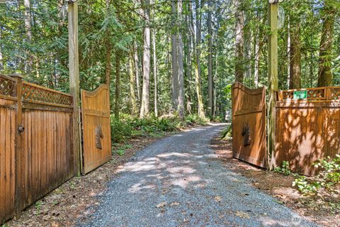 Photo of 2015 290th Avenue NE, Carnation, WA 98014 (MLS # 2550799)
