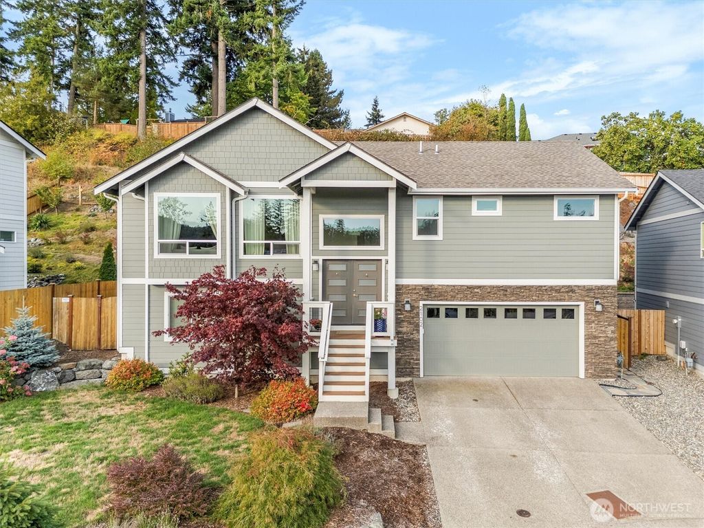 Photo of 2102 Burrows Court, Bellingham, WA 98229 (MLS # 2443664)