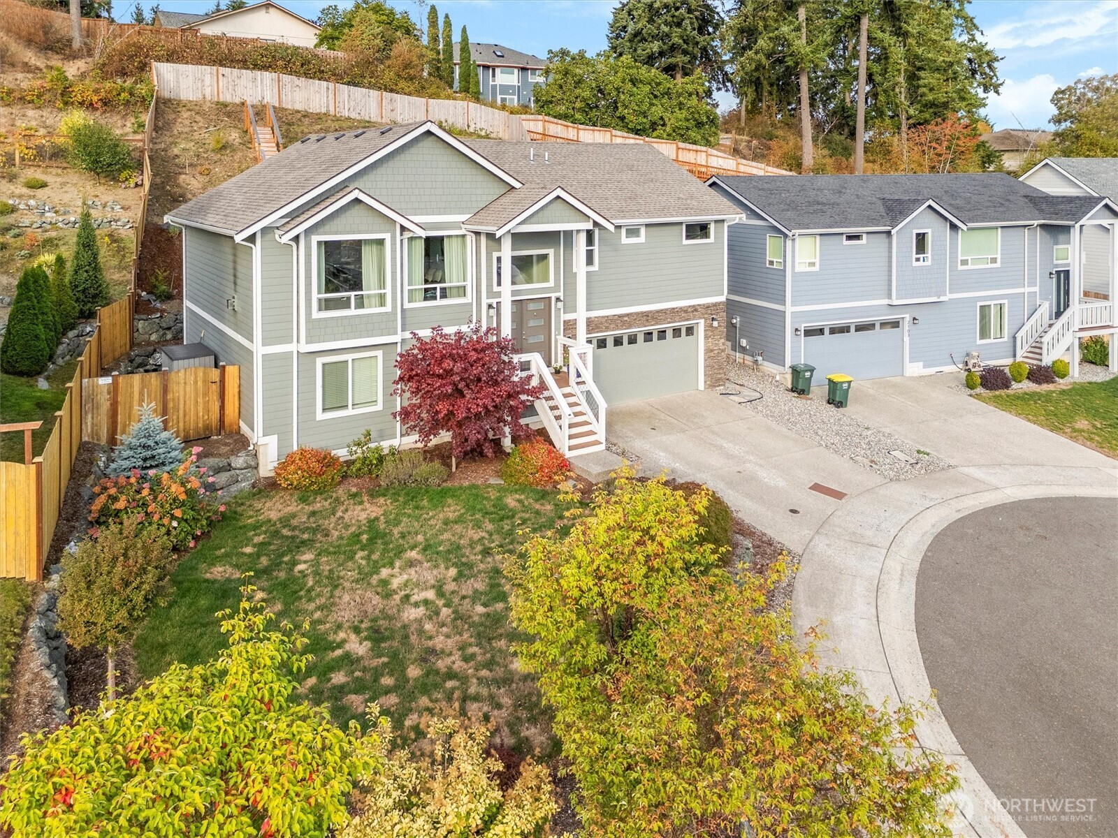 2102 Burrows Court