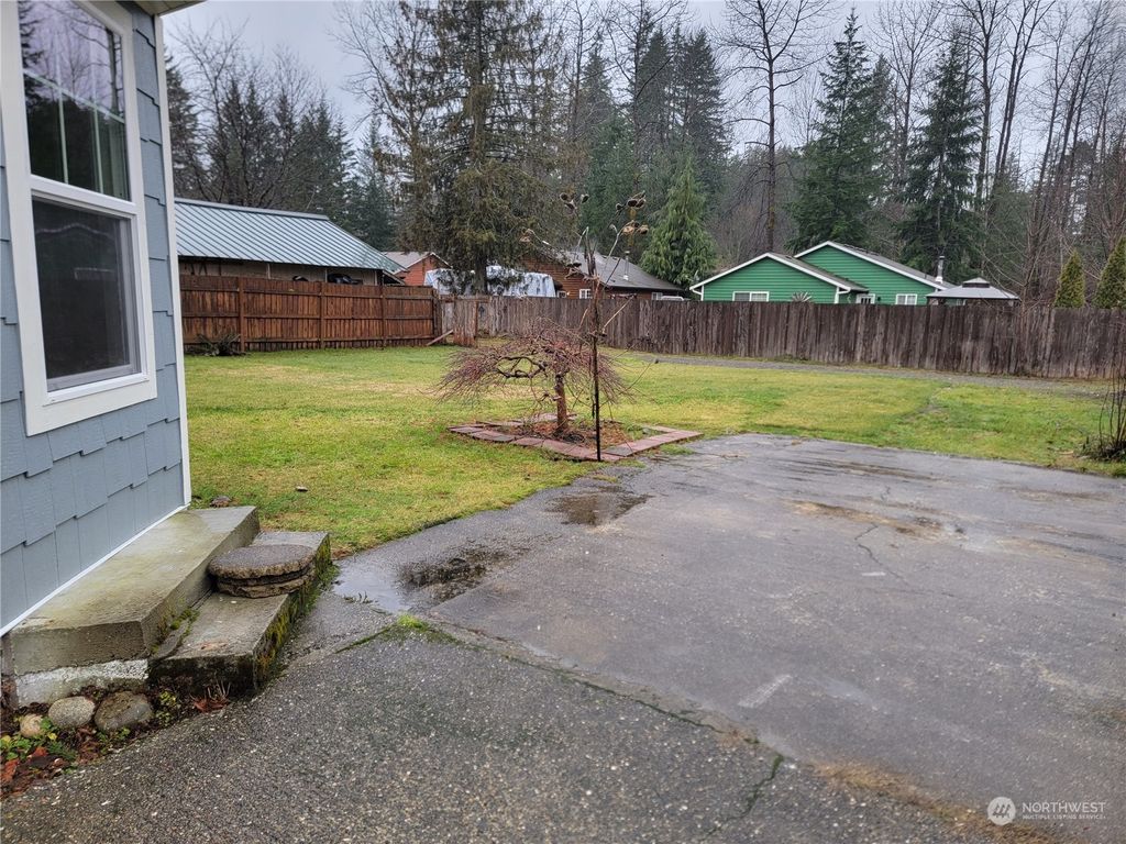 Photo of 815 Fullerton Avenue, Darrington, WA 98241 (MLS # 2032661)