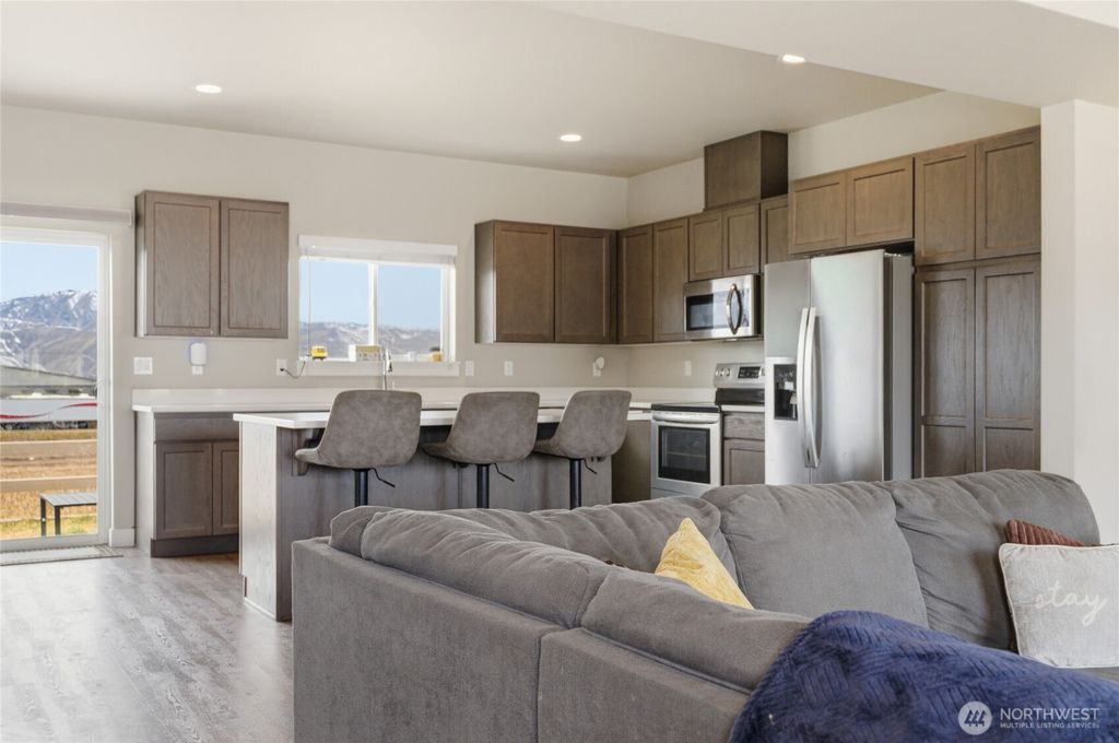 Photo of 2247 S Mystical Loop, East Wenatchee, WA 98802 (MLS # 2485264)