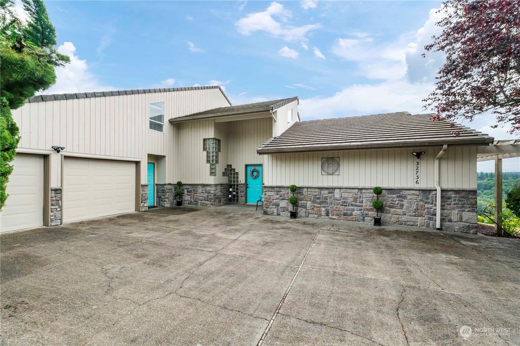Photo of 32736 111th Place SE, Auburn, WA 98092 (MLS # 2130530)