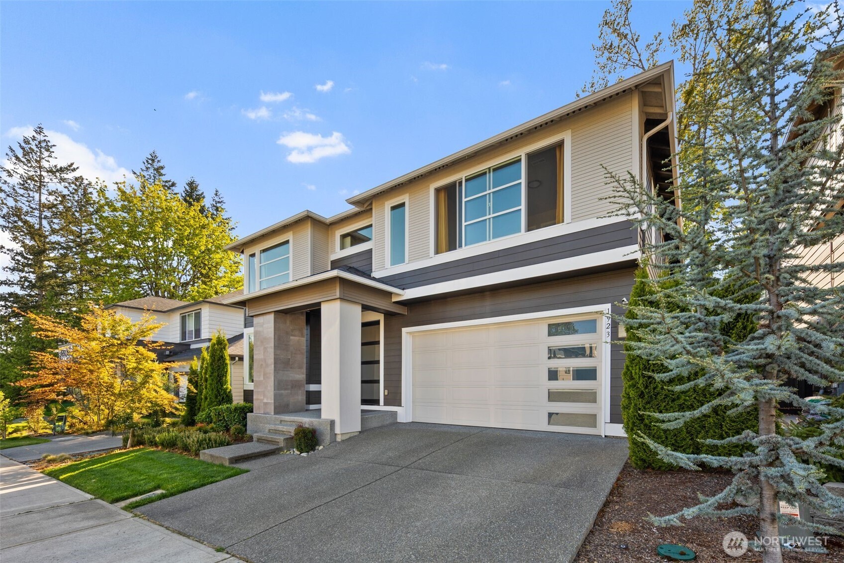 1923 Olympia Court SE