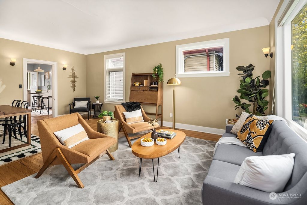 Photo of 6436 Flora Avenue S, Seattle, WA 98108 (MLS # 2223861)