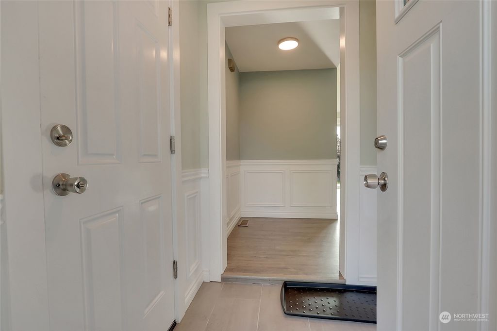 Photo of 3631 S 186th Street, SeaTac, WA 98188 (MLS # 2198253)