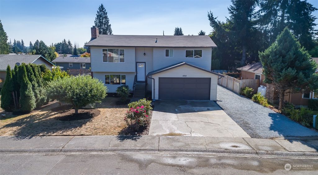 Photo of 5814 95th Street NE, Marysville, WA 98270 (MLS # 1999357)