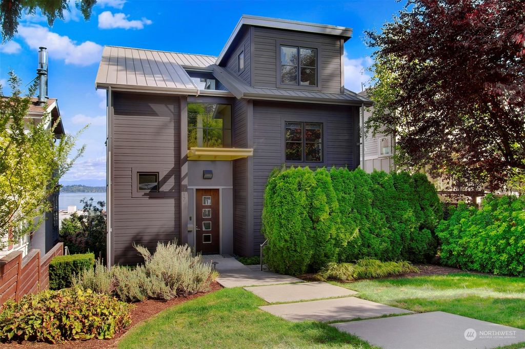 Photo of 712 Lake Washington Boulevard S, Seattle, WA 98144 (MLS # 2161895)