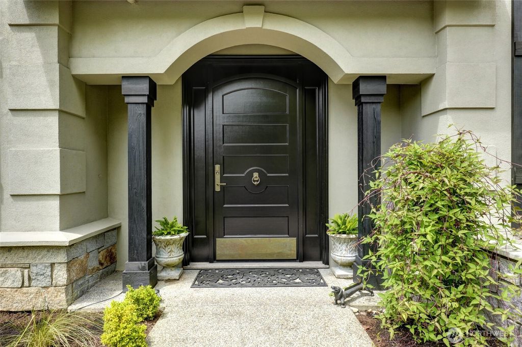 Photo of 19530 SE 24th Place, Sammamish, WA 98075 (MLS # 2408764)