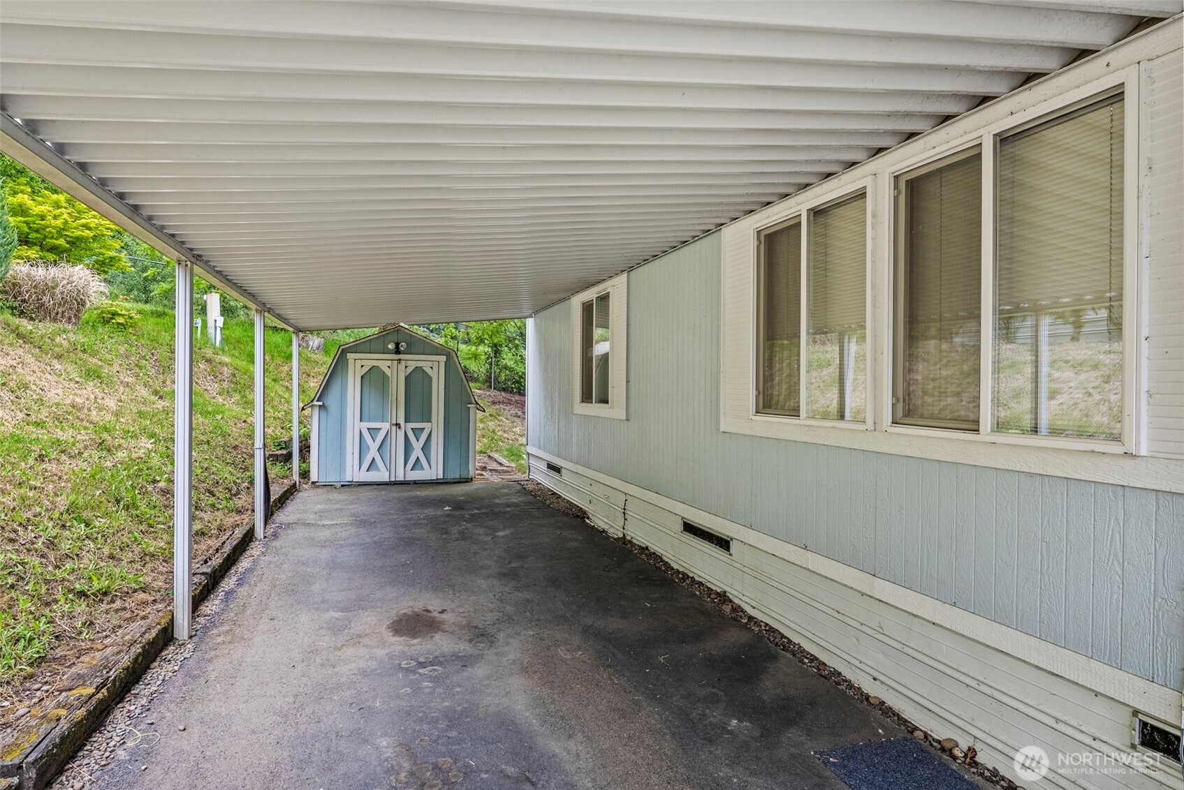 5400 Meeker Drive 40