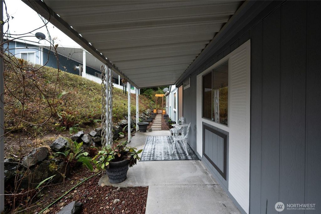 Photo of 2500 S 370th Street #161, Federal Way, WA 98003 (MLS # 2491621)