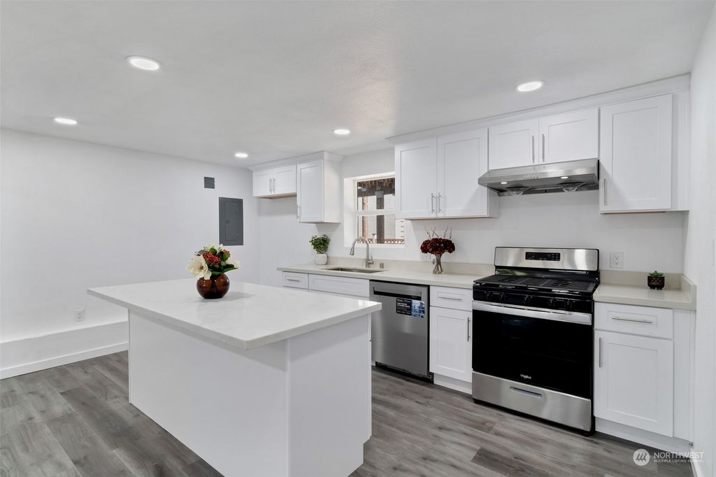 Photo of 23103 80th Place W, Edmonds, WA 98026 (MLS # 2168657)