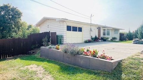 Photo of 1162 3rd Avenue N, Okanogan, WA 98840 (MLS # 2439123)