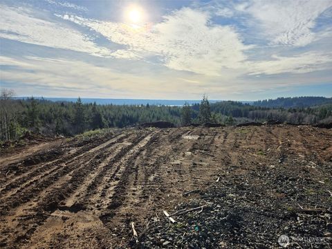 Photo of 0 End of Herbig Avenue, Aberdeen, WA 98520 (MLS # 2470869)