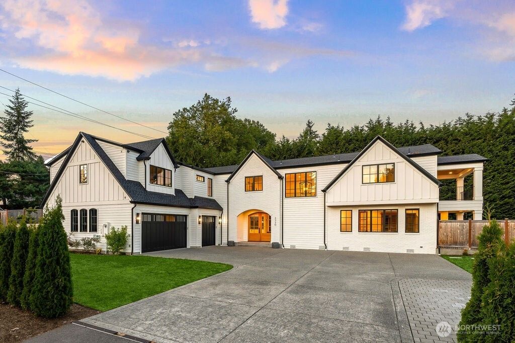 Photo of 2320 85th Place NE, Clyde Hill, WA 98004 (MLS # 2408535)