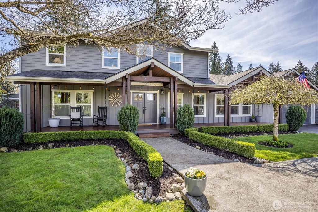 Photo of 16005 SE Lake Holm Road, Auburn, WA 98092 (MLS # 2352256)