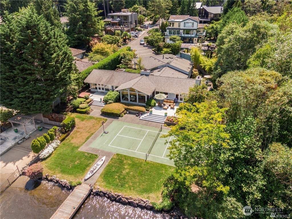 Mercer Island, Washington 98040, United States, 4 Bedrooms Bedrooms, ,4 BathroomsBathrooms,Residential,Active,98638