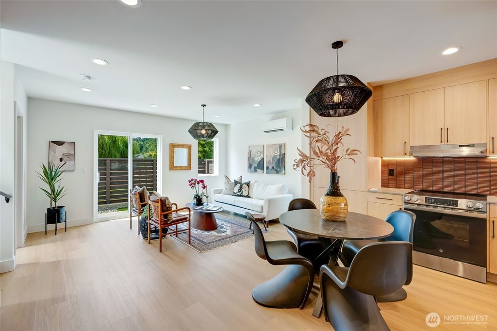 Photo of 5427 25th Avenue SW, Seattle, WA 98106 (MLS # 2424095)