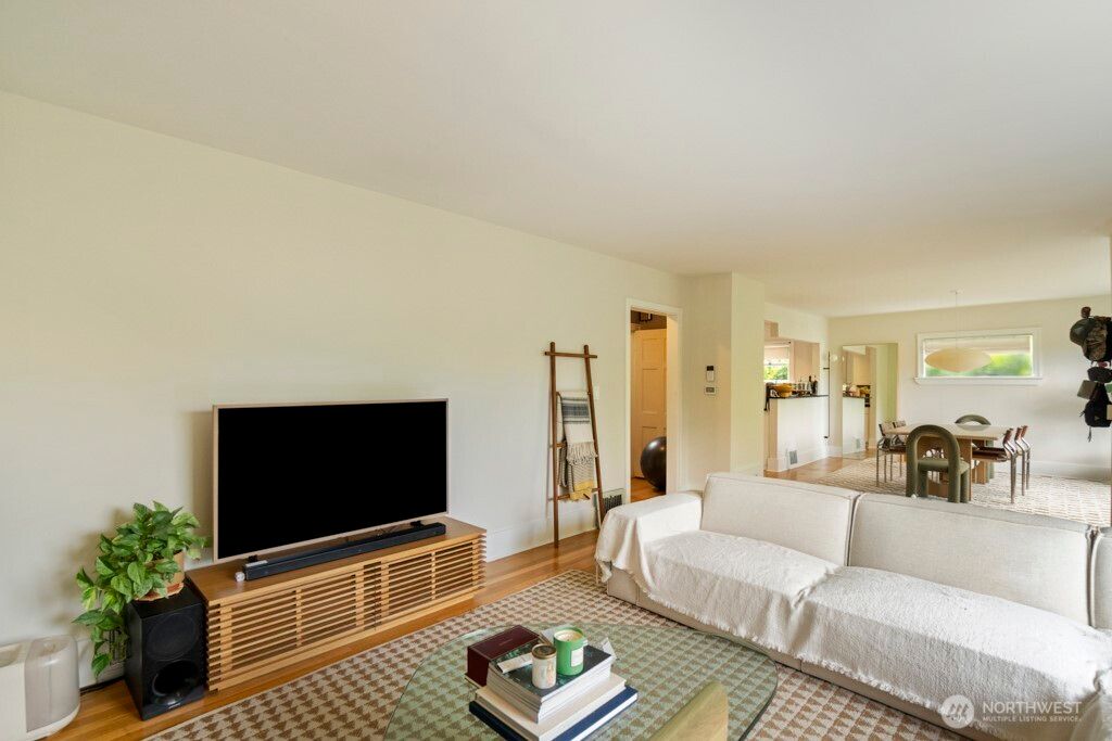 Photo of 507 NW 72nd Street, Seattle, WA 98117 (MLS # 2375322)