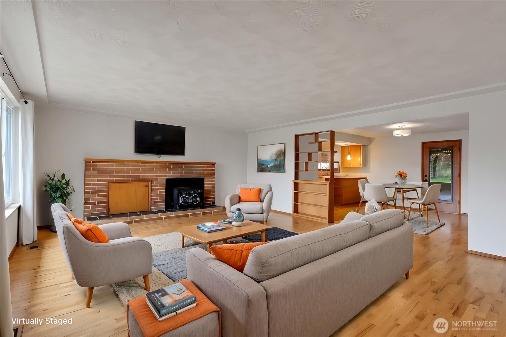 12019 Bingham Avenue E