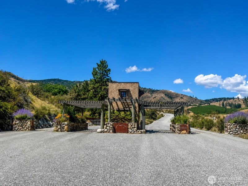 202 Bandera Way
