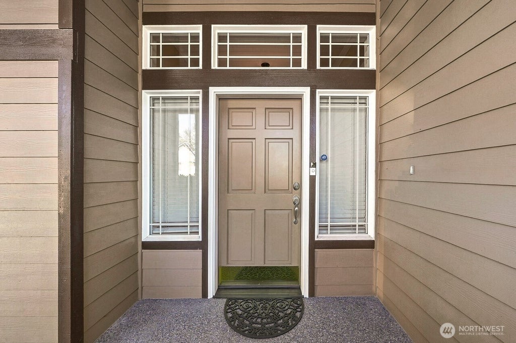 Photo of 13915 SE 238th Place, Kent, WA 98042 (MLS # 2585335)