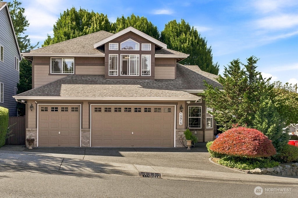 Photo of 13915 SE 238th Place, Kent, WA 98042 (MLS # 2585335)