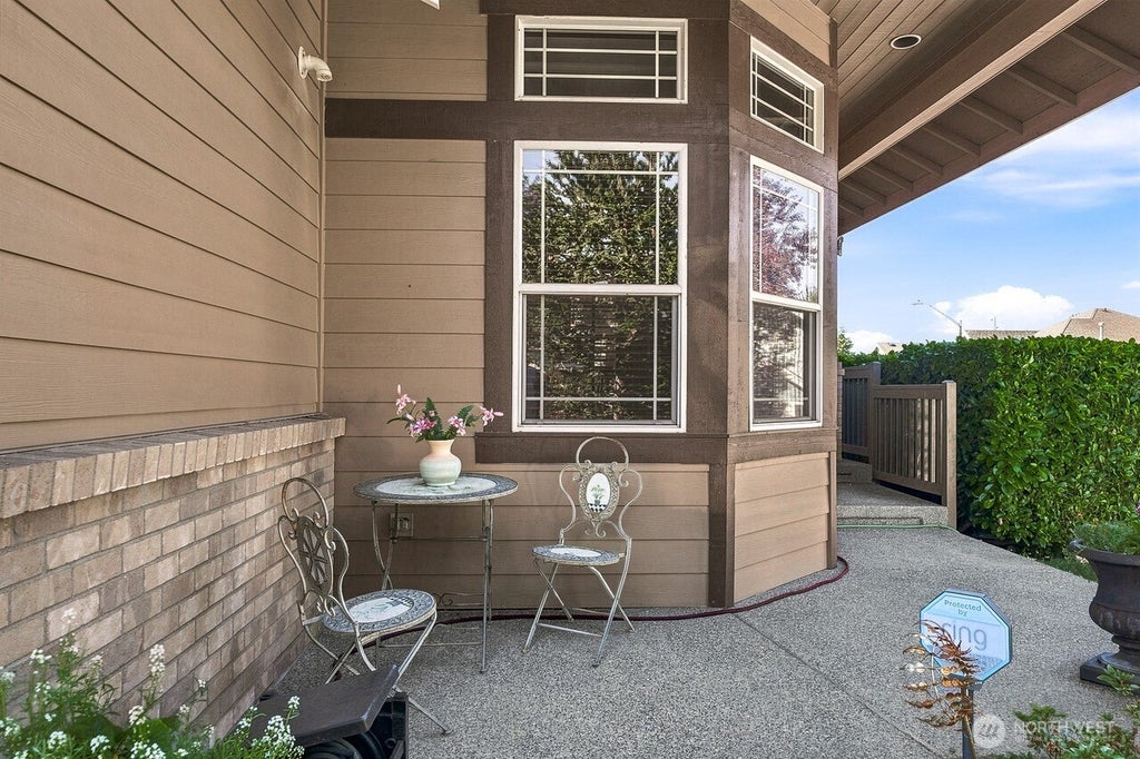 Photo of 13915 SE 238th Place, Kent, WA 98042 (MLS # 2585335)