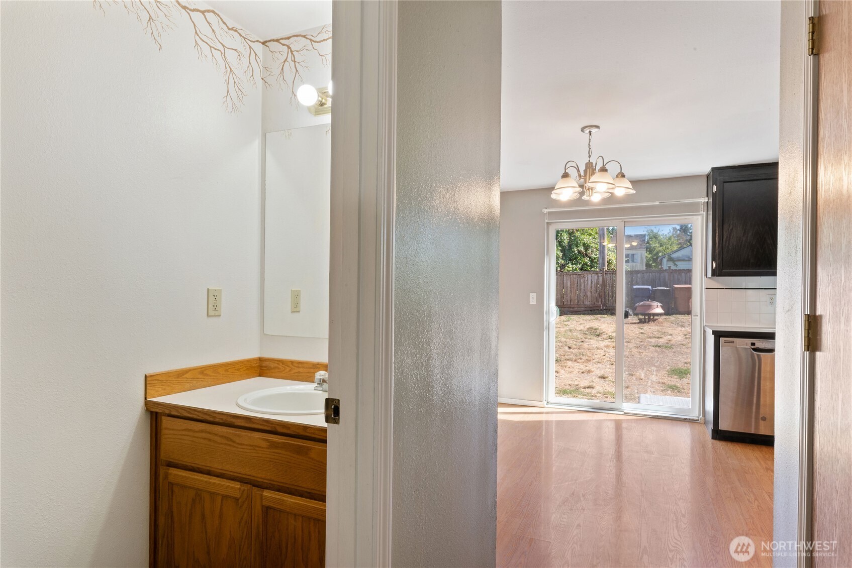2008 E 34th Street