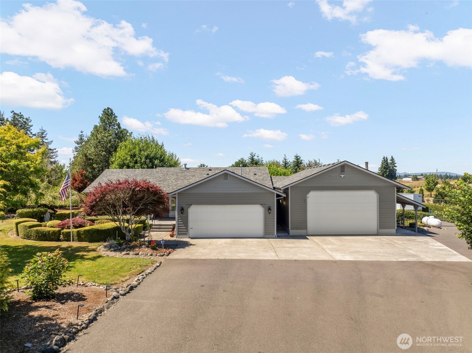17947 Reynoldson Court SW