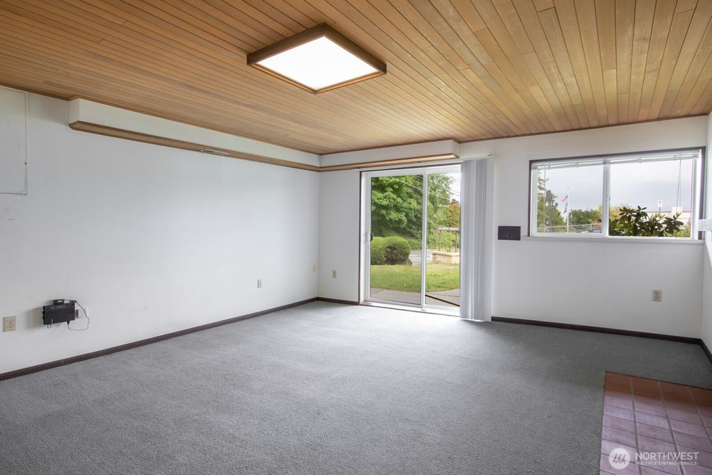 listing image 9362336378429671225