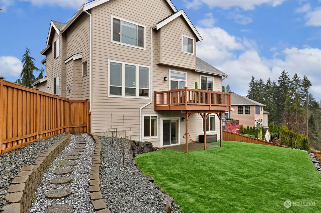 Photo of 8819 129th Avenue SE, Newcastle, WA 98056 (MLS # 2184516)