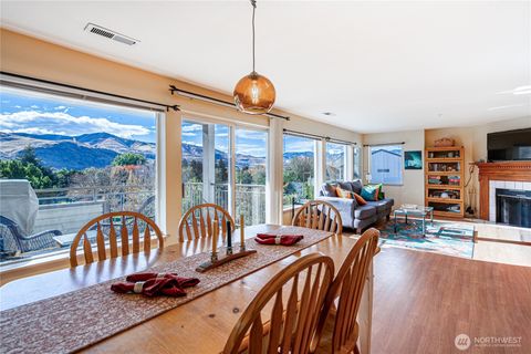 Photo of 808 W Manson Road #B204, Chelan, WA 98816 (MLS # 2307902) Photo of 808 W Manson Road #B204, Chelan, WA 98816 (MLS # 2307902)