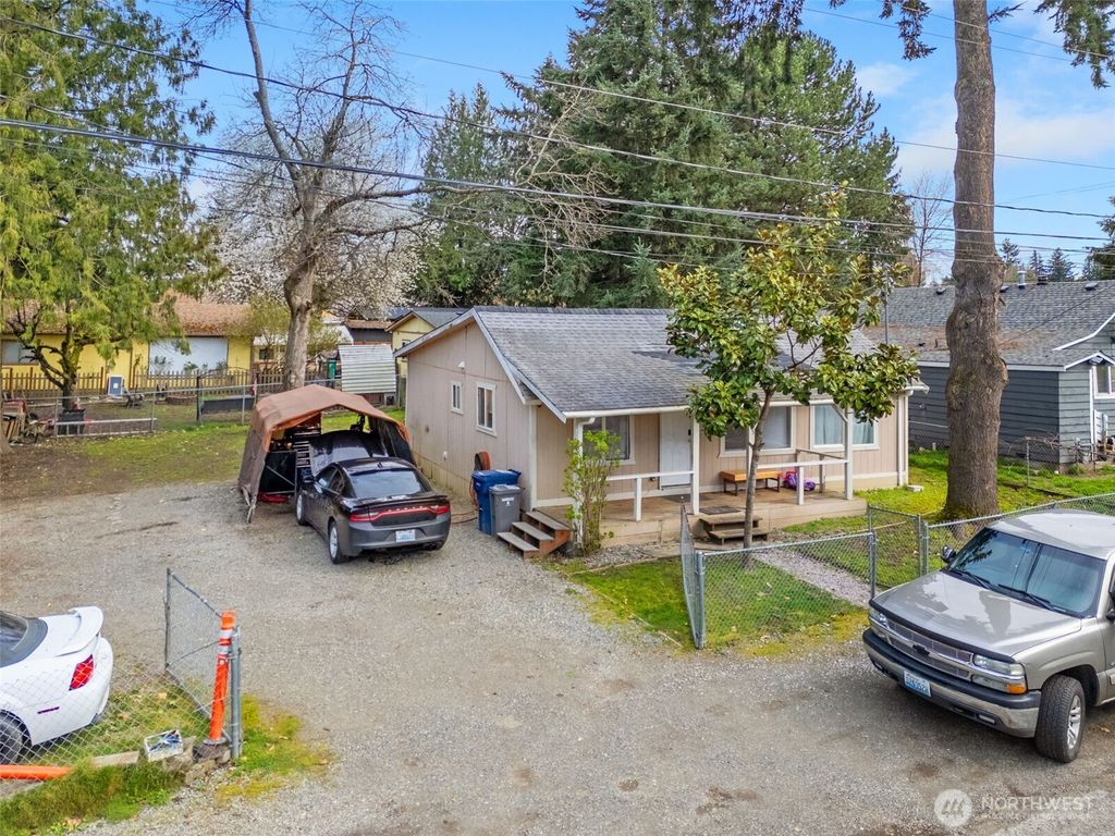 Photo of 3009 D Street SE, Auburn, WA 98002 (MLS # 2503288)