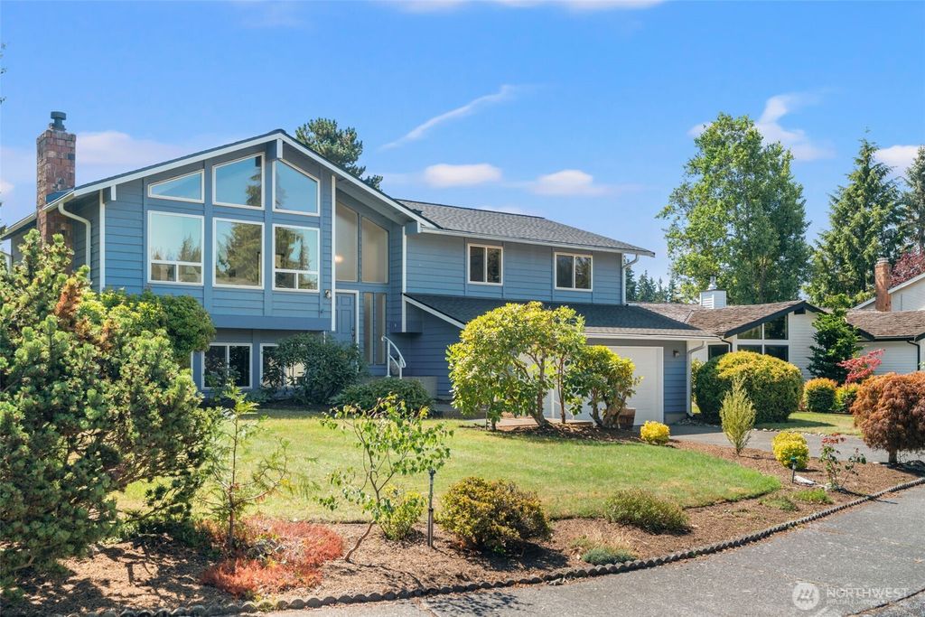 Photo of 10526 237th Place SW, Edmonds, WA 98020 (MLS # 2425329)