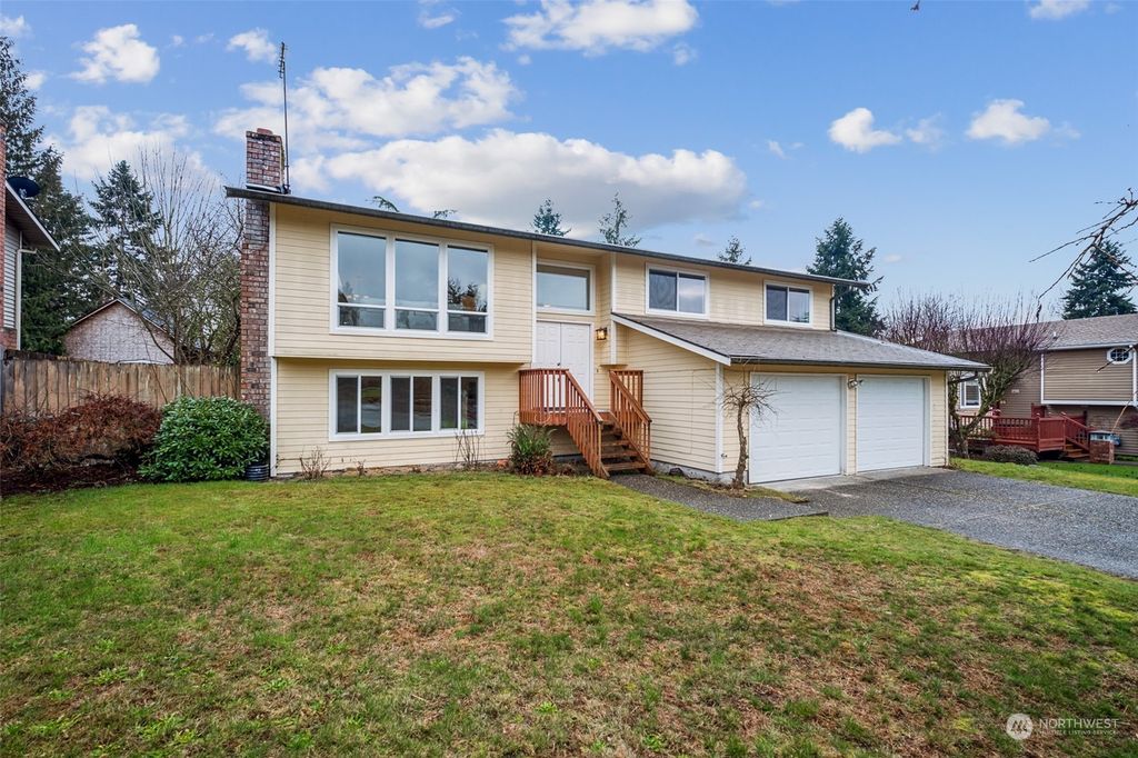 Photo of 14425 SE 275th Place, Kent, WA 98042 (MLS # 2190975)