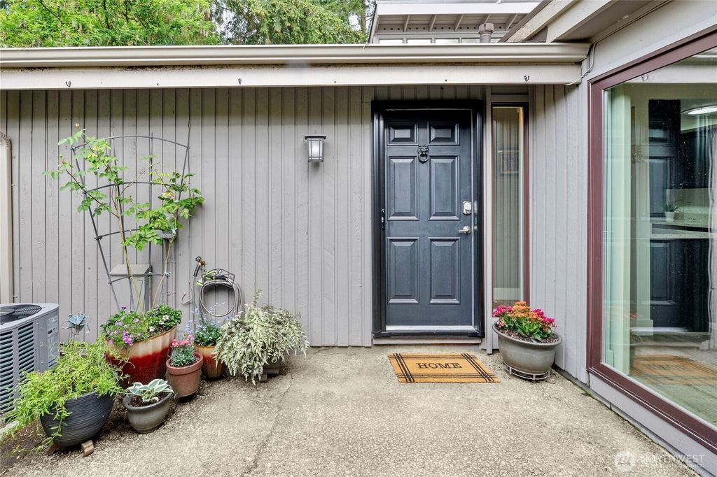 Photo of 114 143rd Place NE, Bellevue, WA 98007 (MLS # 2379619)