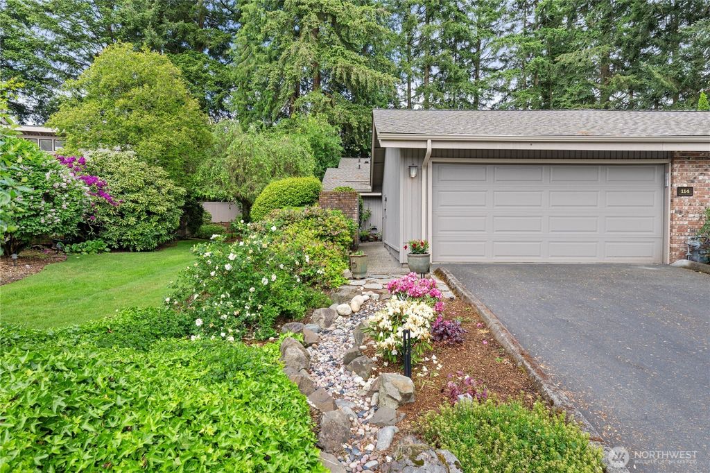 Photo of 114 143rd Place NE, Bellevue, WA 98007 (MLS # 2379619)