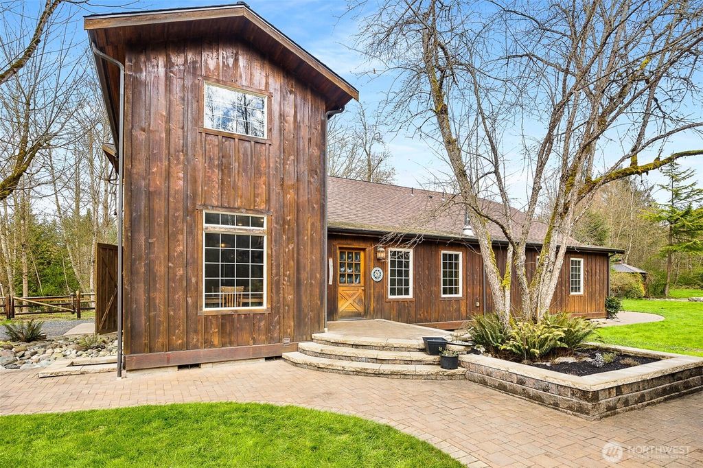 Photo of 19529 17th Drive NE, Arlington, WA 98223 (MLS # 2504168)