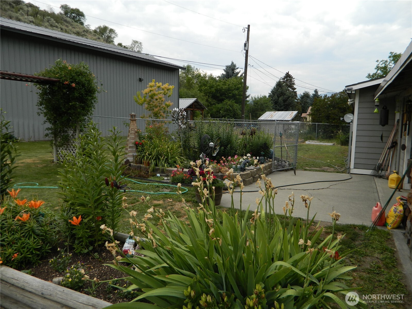 44 Bonaparte Avenue