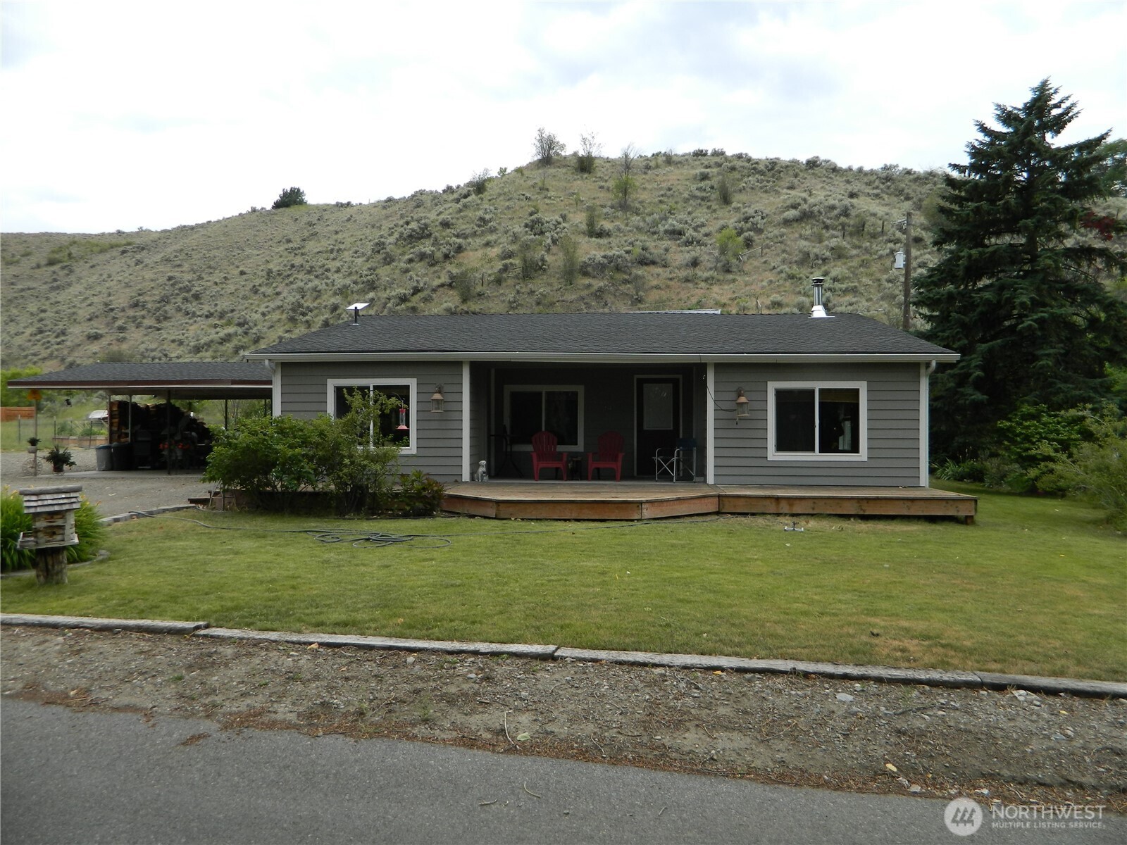 44 Bonaparte Avenue