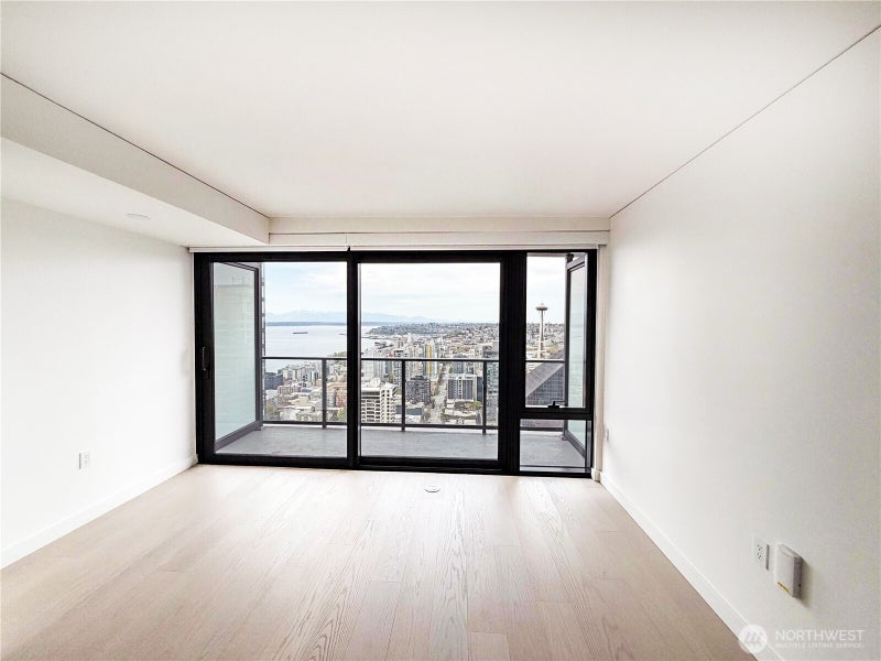 300 Virginia Street 3812