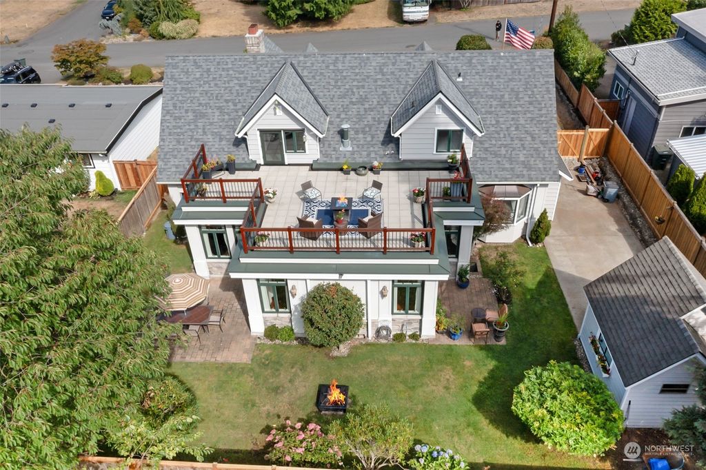 Photo of 7828 192nd Place SW, Edmonds, WA 98026 (MLS # 2178701)