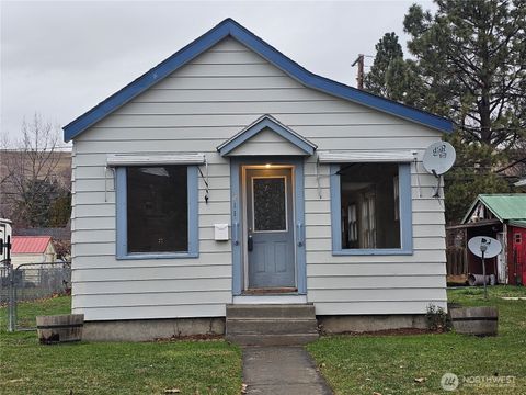 Photo of 211 E Commercial Street, Dayton, WA 99328 (MLS # 2464005)