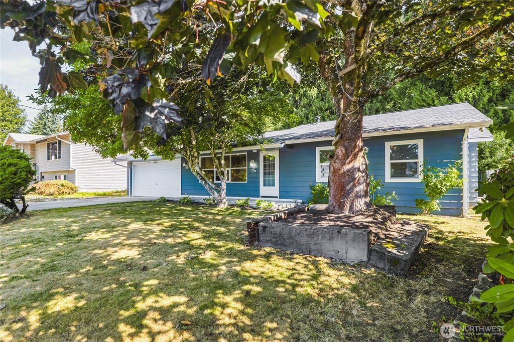 Photo of 806 26th Place SE, Auburn, WA 98002 (MLS # 2437065)